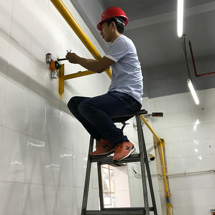 固定式可燃气体检测仪安装场地实拍图