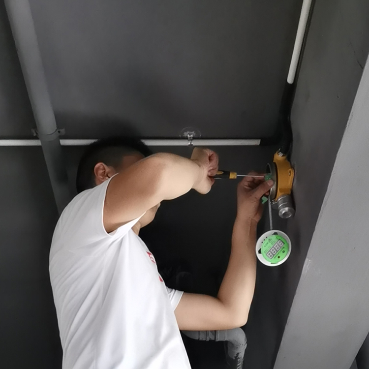 固定式可燃气体检测仪安装场地实拍图